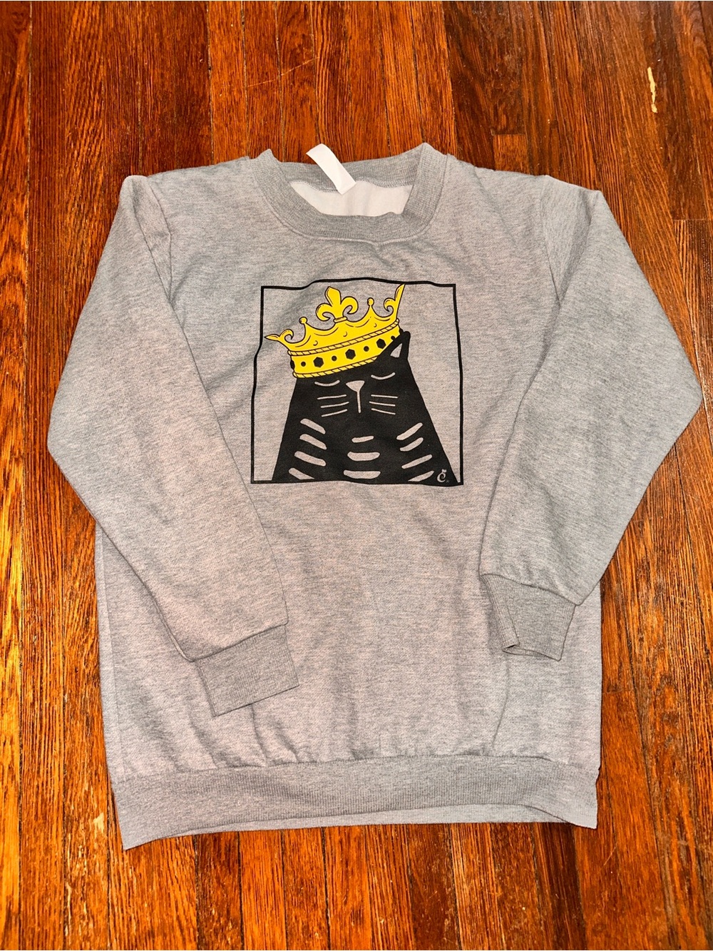 Women’s Small King Queen Black Cat Gray Cat Lady Box Crewneck Sweatshirt
